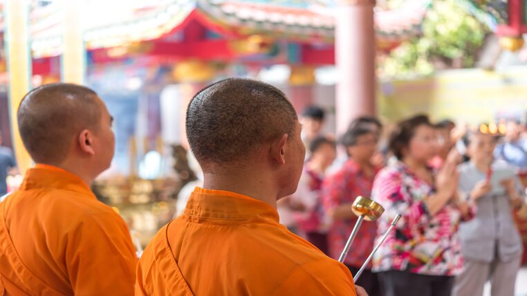 μοναχος βουδιστης υπεξαιρεση live καζινο